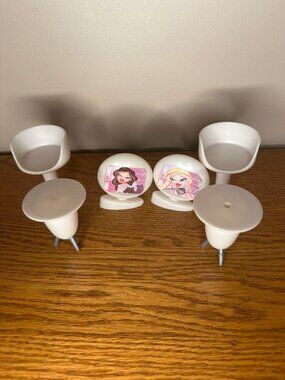 Bratz Funky Fashion Furniture Accessories Y2K Dollhouse Chairs & Tables Set 2003